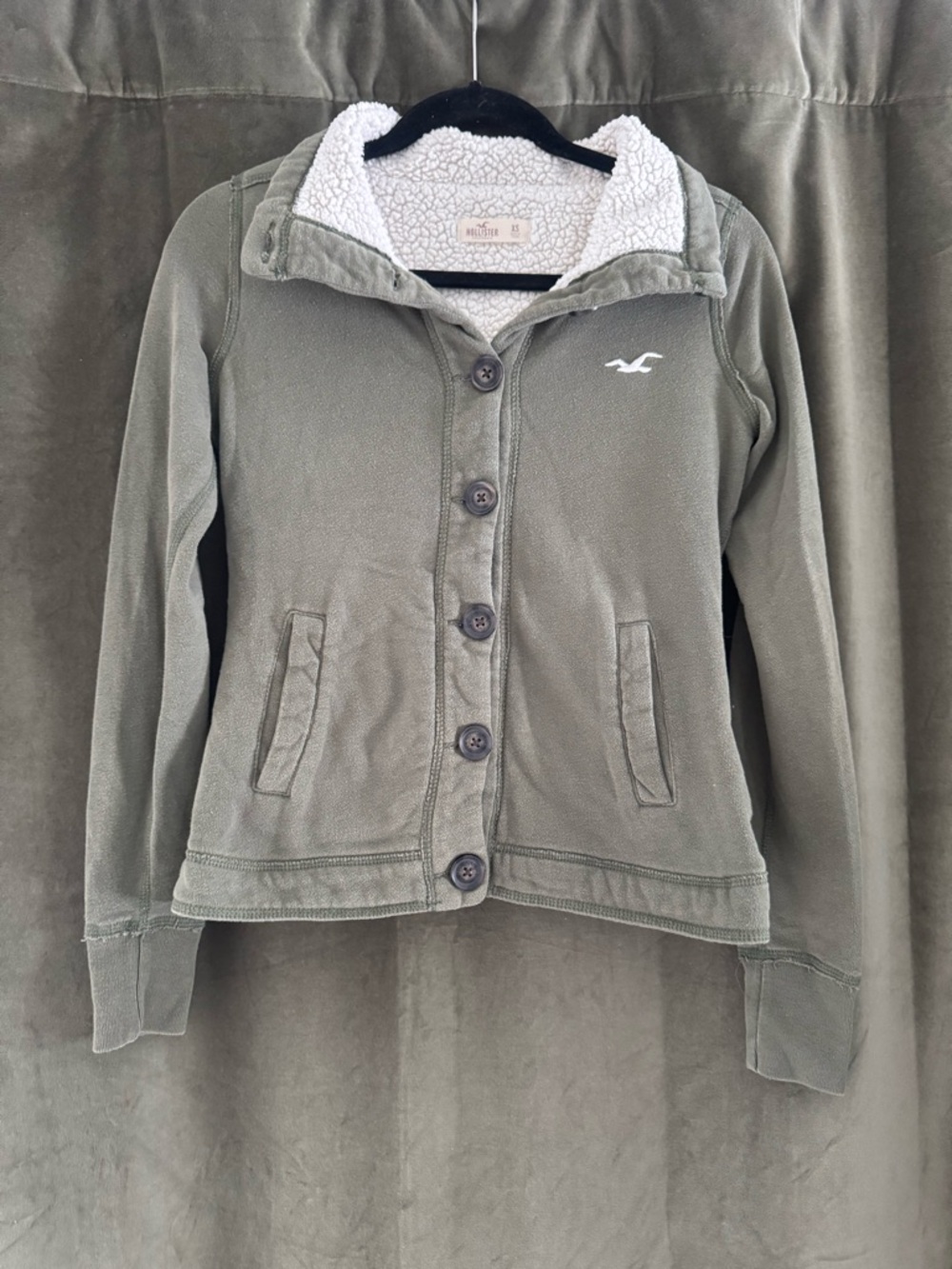 Hollister Sherpa lined jacket sweatshirt women’s extra small
